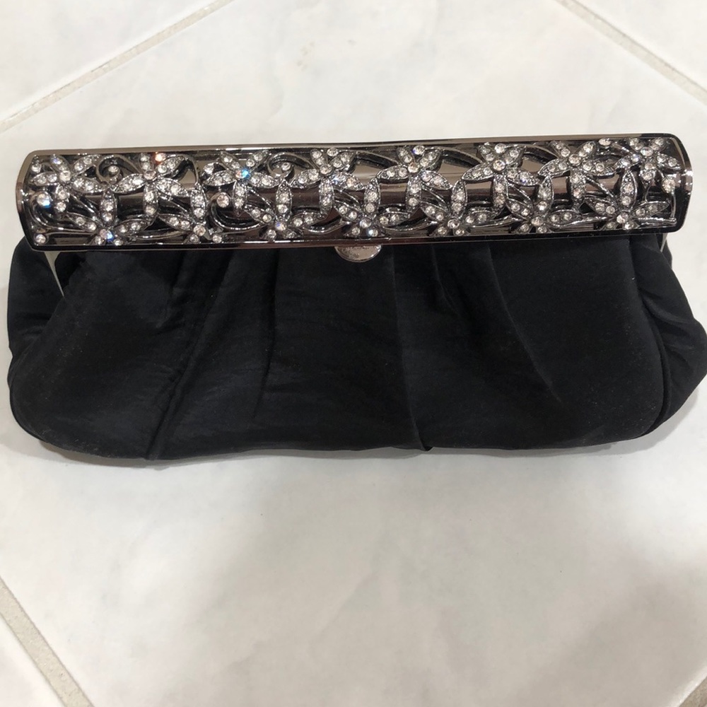 Flowered rhinestone evening purse